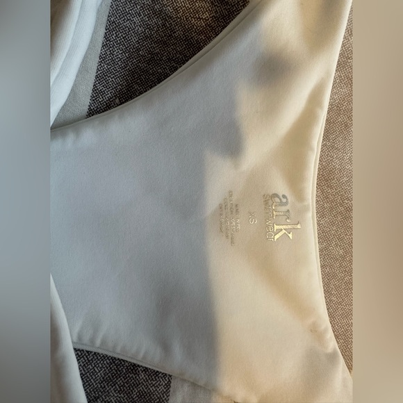 Ark white hybrid bikini - Picture 6 of 7